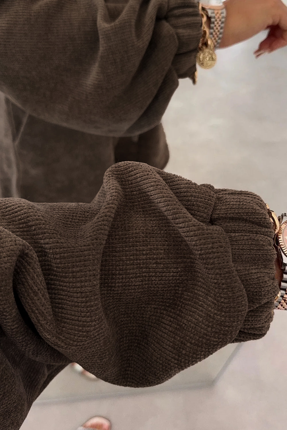 Black Solid Color Textured Knit Drop Shoulder Pullover Drawstring Shorts Set