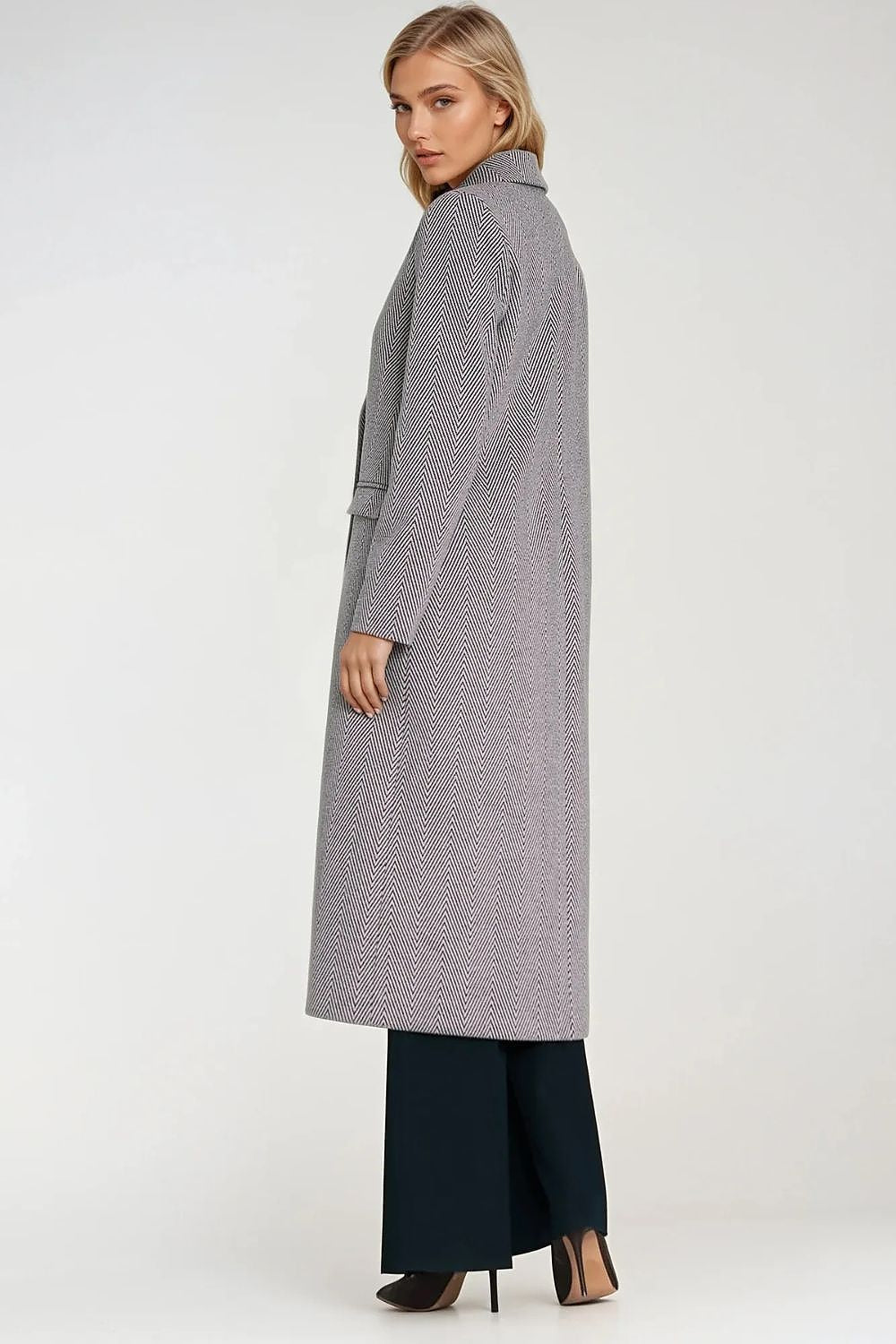  Coat model 219780 Nife 